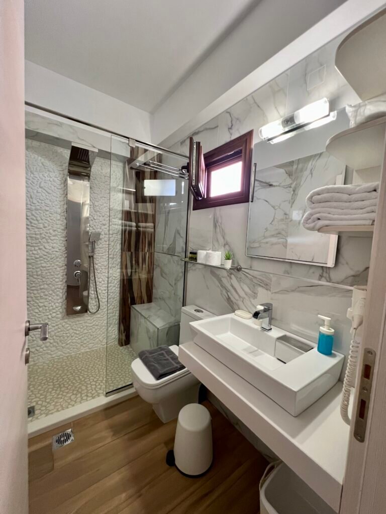 Bathroom Room 4 New