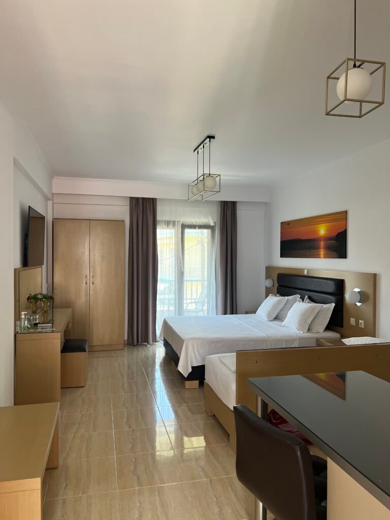 Bedroom Room 1